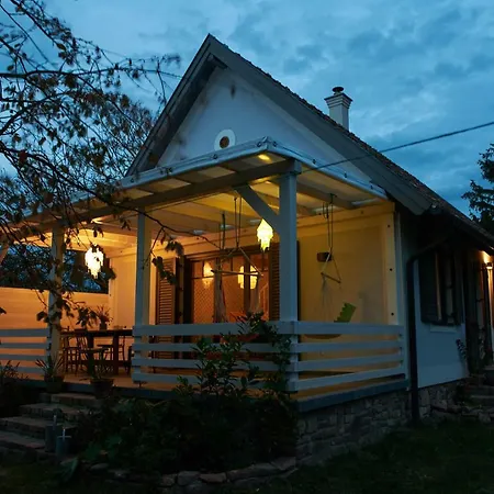 Madarka Haz Holiday home *